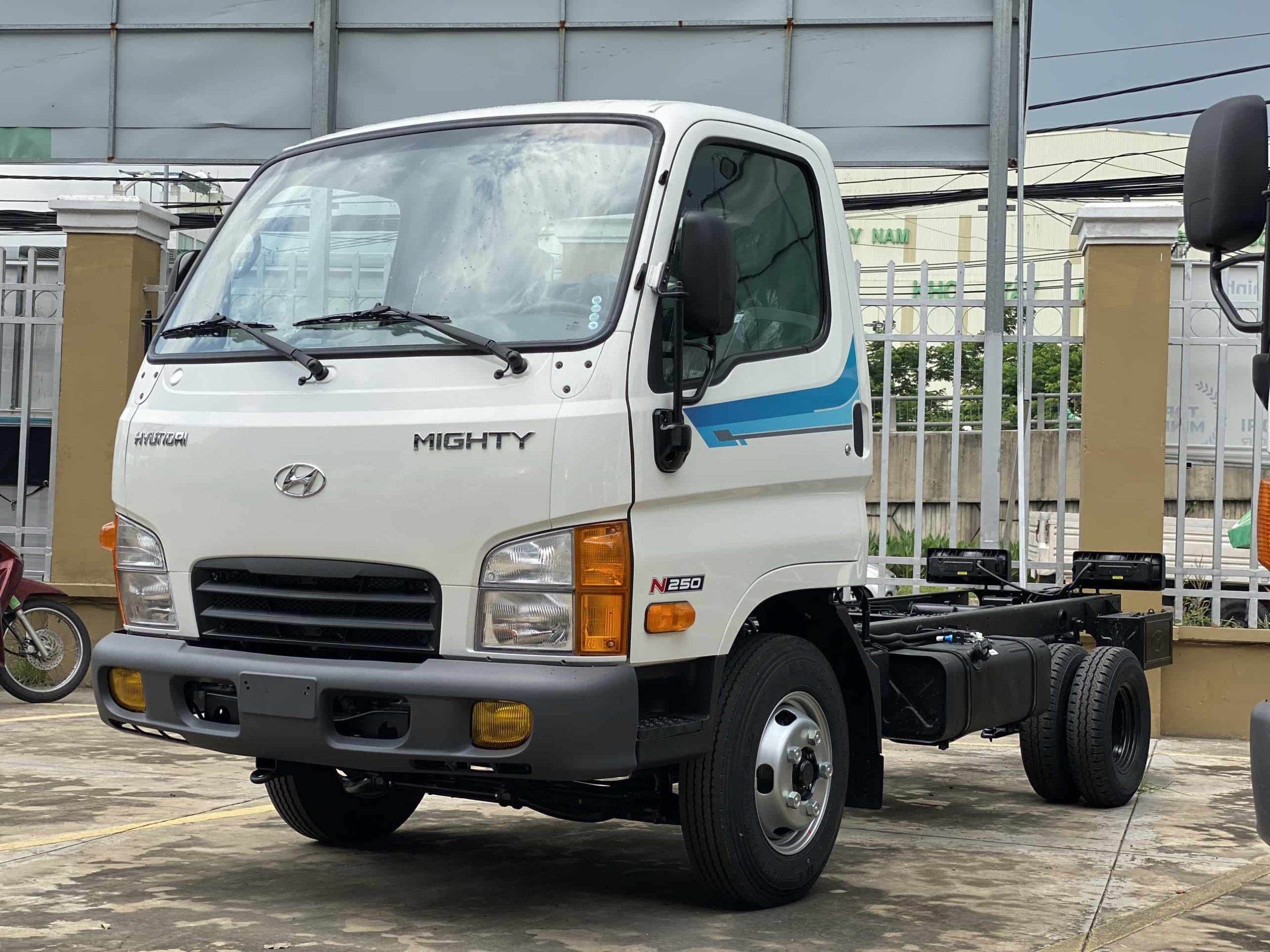 Hyundai Mighty N250 Euro 5 ra đời thay thế phiên bản euro 4 đáp ứng tiêu chuẩn khí thải của nhà nước đề ra.